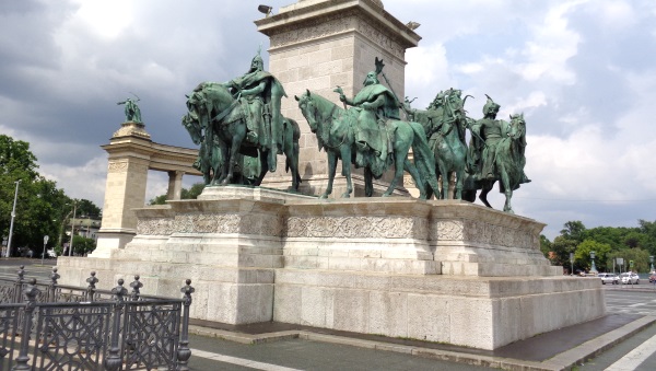 Denkmal auf dem Heldenplatz in Budapest